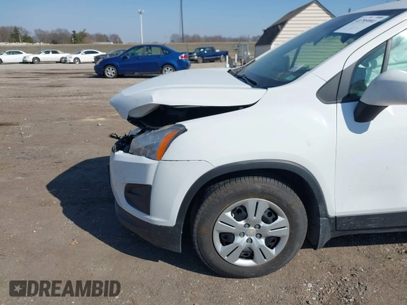 2015 Chevrolet Trax LS with VIN KL7CJKSB7FB069640, listed as a IAAI auction lot 41795991 with 153,789 mi miles. Bid and sale history available at carsss.com. Image 6.