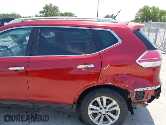 2015 Nissan Rogue SV with VIN KNMAT2MT2FP580315, listed as a IAAI auction lot 42074887 with 184,180 mi miles. Bid and sale history available at carsss.com. Image 6.