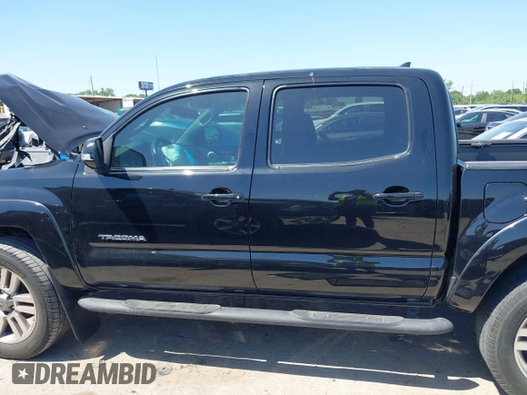 2014 Toyota Tacoma PreRunner with VIN 3TMJU4GN0EM160403, listed as a IAAI auction lot 41979894 with 169,941 mi miles. Bid and sale history available at carsss.com. Image 14.