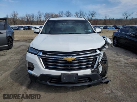 2022 Chevrolet Traverse LT z VIN 1GNEVHKW7NJ156164, wystawiony jako Copart lot #50160045 z przebiegiem 45 424 mil mil oraz Szkoda całkowita • Salvage title. Historia ofert i sprzedaży dostępna na DreamBid. Obrazek 5.