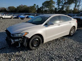 2013 Ford Fusion SE with VIN 3FA6P0HR3DR376065, listed as a Copart auction lot 89326765 with 136,226 mi miles and Clean Title. Bid and sale history available at carsss.com. Image 1.