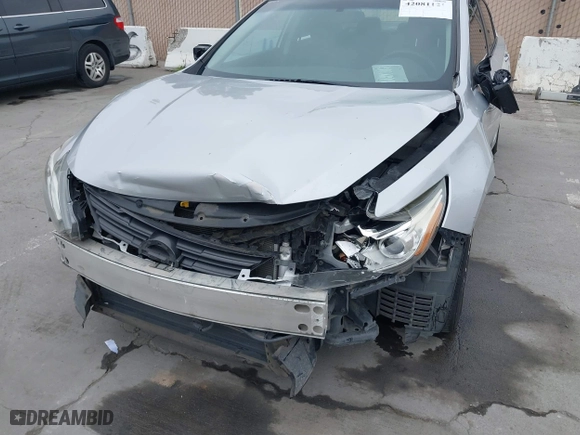 2016 Nissan Altima 2.5 SL with VIN 1N4AL3AP7GC245630, listed as a IAAI auction lot 42081121 with 265,492 mi miles. Bid and sale history available at carsss.com. Image 6.
