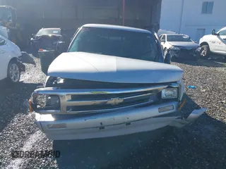 1994 Chevrolet S-10 LS with VIN 1GCCS19ZXR8233932, listed as a IAAI auction lot 41072044 with 171,666 mi miles. Bid and sale history available at carsss.com. Image 11.