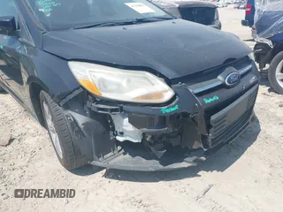 2013 Ford Focus SE with VIN 1FADP3K23DL161448, listed as a IAAI auction lot 41788061 with 184,542 mi miles. Bid and sale history available at carsss.com. Image 6.