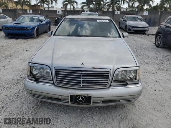 1999 Mercedes-Benz S with VIN WDBGA57G4XA413618, listed as a Copart auction lot 50457675 with 125,503 mi miles and Clean Title. Bid and sale history available at DreamBid. Image 5.