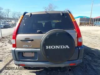 2002 Honda CR-V EX with VIN JHLRD78872C037811, listed as a IAAI auction lot 41567301 with 149,365 mi miles. Bid and sale history available at carsss.com. Image 17.