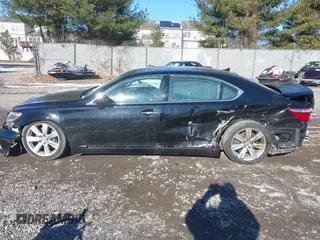2008 Lexus LS 600h L with VIN JTHDU46F685005113, listed as a IAAI auction lot 41292558 with 176,635 mi miles and . Bid and sale history available at DreamBid. Image 14.