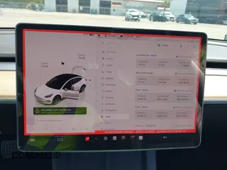 2022 Tesla Model 3 Long Range z VIN 5YJ3E1EB4NF163001, wystawiony jako IAAI lot #42211705 z przebiegiem 53 487 mil mil oraz . Historia ofert i sprzedaży dostępna na DreamBid. Obrazek 7.