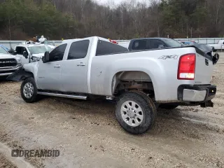 2013 GMC Sierra 2500HD SLT with VIN 1GT121E83DF217046, listed as a Copart auction lot 86259994 with 160,088 mi miles and Salvage title. Bid and sale history available at DreamBid. Image 2.
