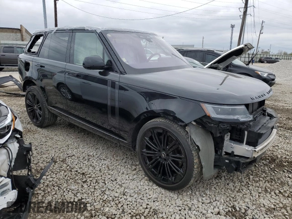2023 Land Rover Range Rover SE z VIN SALKP9E72PA084611, wystawiony jako Copart lot #52791615 z przebiegiem Nie podano mil oraz Szkoda całkowita • Salvage title. Historia ofert i sprzedaży dostępna na DreamBid. Obrazek 4.