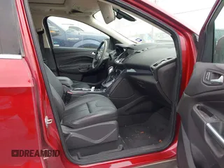 2013 Ford Escape Titanium с VIN 1FMCU0J90DUD85777, выставлен на аукционе IAAI как лот 41411925 с пробегом 99 885 миль миль и . История ставок и продаж доступна на DreamBid. Изображение 5.