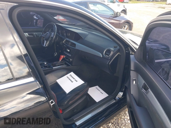 2013 Mercedes-Benz C-Class C 250 Sport with VIN WDDGF4HB8DA798585, listed as a IAAI auction lot 40421628 with 121,343 mi miles. Bid and sale history available at carsss.com. Image 5.