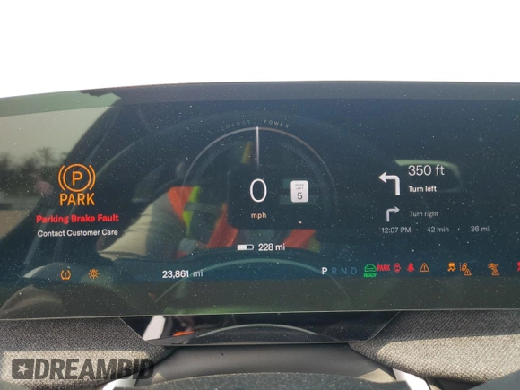 2023 Lucid Air Pure z VIN 50EA1PFA8PA008146, wystawiony jako Copart lot #59182745 z przebiegiem 23 861 mil mil oraz Szkoda całkowita • Salvage title. Historia ofert i sprzedaży dostępna na DreamBid. Obrazek 9.