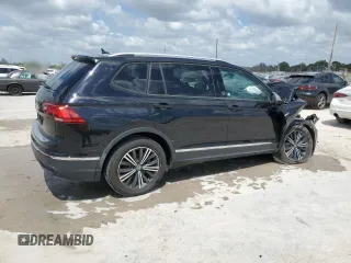 2024 Volkswagen Tiguan Wolfsburg Edition z VIN 3VV6B7AX1RM213365, wystawiony jako Copart lot #53645825 z przebiegiem 4 189 mil mil oraz Nie do naprawy • Non repairable. Historia ofert i sprzedaży dostępna na DreamBid. Obrazek 3.
