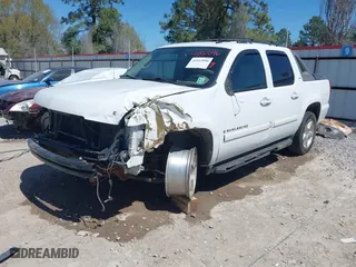 2009 Chevrolet Avalanche LT w/2LT with VIN 3GNEC22029G165263, listed as a IAAI auction lot 41812096 with 206,530 mi miles. Bid and sale history available at carsss.com. Image 18.