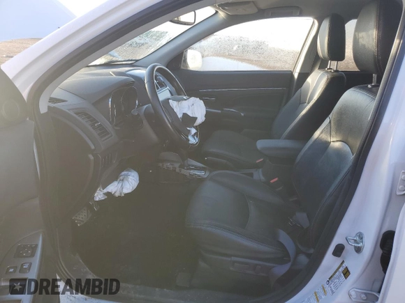 2018 Mitsubishi Outlander SEL z VIN JA4AR4AW6JZ013430, wystawiony jako Copart lot #43081945 z przebiegiem Nie podano mil oraz Szkody całkowita. Historia ofert i sprzedaży dostępna na DreamBid. Obrazek 7.