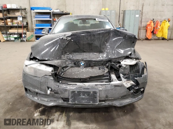 2016 BMW 3 Series 320i xDrive with VIN WBA8A3C54GK690565, listed as a Copart auction lot 42547045 with 94,436 mi miles and Salvage Title. Bid and sale history available at DreamBid. Image 5.