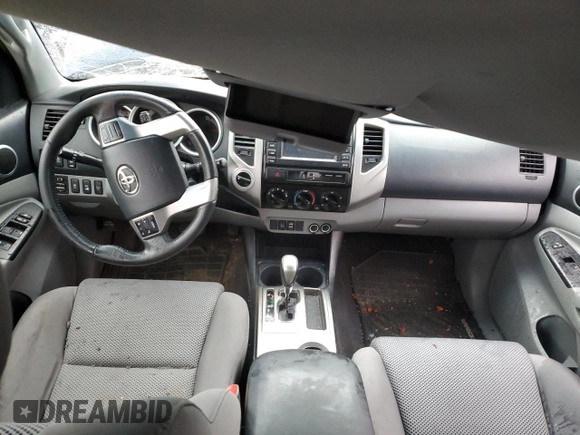 2013 Toyota Tacoma with VIN 3TMLU4EN4DM115071, listed as a Copart auction lot 45423005 with 130,792 mi miles and Salvage Title. Bid and sale history available at DreamBid. Image 8.