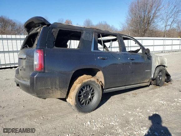 2017 GMC Yukon Denali with VIN 1GKS2CKJ9HR302683, listed as a Copart auction lot 89115505 with 0 mi miles and Salvage Title. Bid and sale history available at carsss.com. Image 3.