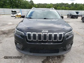 2019 Jeep Cherokee Latitude with VIN 1C4PJLCX7KD331871, listed as a Copart auction lot 59685665 with 90,787 mi miles and Salvage title. Bid and sale history available at DreamBid. Image 5.