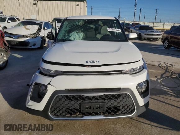 2022 Kia Soul LX with VIN KNDJ23AU9N7165979, listed as a Copart auction lot 85520384 with 60,928 mi miles and Salvage Title. Bid and sale history available at DreamBid. Image 5.