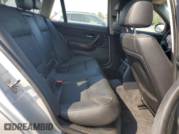 2011 BMW 3 Series 328i xDrive with VIN WBAUU3C55BA542400, listed as a Copart auction lot 70725714 with 122,510 mi miles and Clean Title. Bid and sale history available at DreamBid. Image 10.