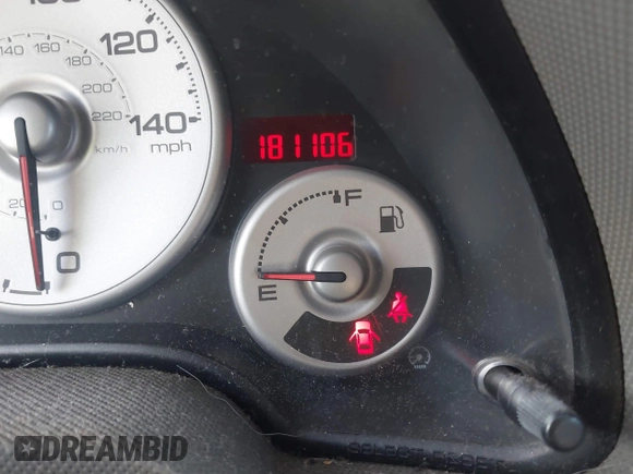 2004 Acura RSX with VIN JH4DC54894S012016, listed as a IAAI auction lot 41546713 with 181,106 mi miles. Bid and sale history available at carsss.com. Image 7.