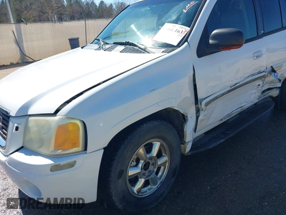 2002 GMC Envoy SLT with VIN 1GKDS13S622507379, listed as a IAAI auction lot 41641163 with 201,089 mi miles. Bid and sale history available at carsss.com. Image 6.