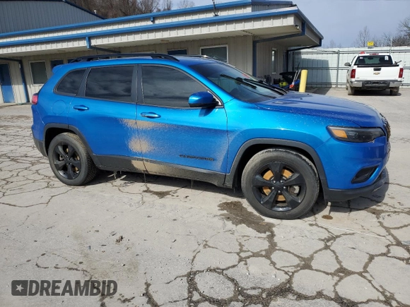 2021 Jeep Cherokee Altitude with VIN 1C4PJMLB7MD137385, listed as a Copart auction lot 45909505 with 0 mi miles and Salvage Title. Bid and sale history available at carsss.com. Image 4.