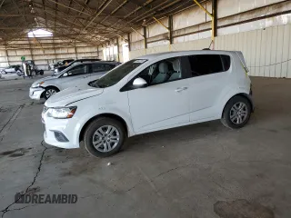 2019 Chevrolet Sonic LT z VIN 1G1JG6SB7K4136146, wystawiony jako Copart lot #58942285 z przebiegiem 119 706 mil mil oraz Szkoda całkowita • Salvage title. Historia ofert i sprzedaży dostępna na DreamBid. Obrazek 1.