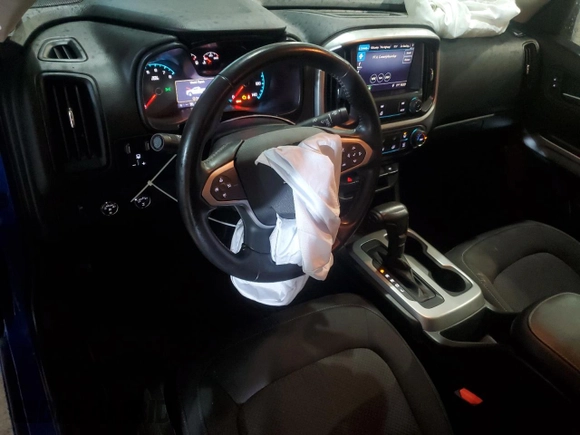 2019 Chevrolet Colorado 4WD LT with VIN 1GCGTCEN6K1137954, listed as a Copart auction lot 57060755 with 32,589 mi miles and Salvage title. Bid and sale history available at DreamBid. Image 8.