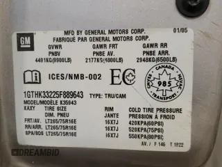 2005 GMC Sierra 3500 DRW SL z VIN 1GTHK33225F889643, wystawiony jako Copart lot #80901154 z przebiegiem Nie podano mil oraz Szkody całkowita. Historia ofert i sprzedaży dostępna na DreamBid. Obrazek 12.