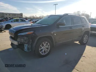2014 Jeep Cherokee Altitude with VIN 1C4PJMCS6EW286795, listed as a Copart auction lot 88283055 with 111,363 mi miles and Salvage Title. Bid and sale history available at carsss.com. Image 1.