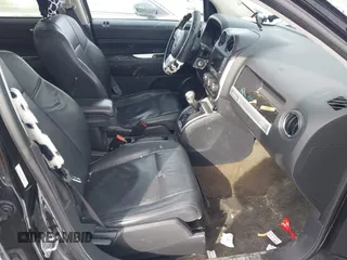 2017 Jeep Compass Latitude с VIN 1C4NJDEB9HD112059, выставлен на аукционе IAAI как лот 41424780 с пробегом 178 045 миль миль и . История ставок и продаж доступна на DreamBid. Изображение 5.