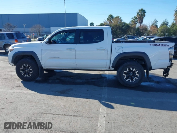2016 Toyota Tacoma SR5 z VIN 3TMAZ5CN5GM014661, wystawiony jako IAAI lot #41337963 z przebiegiem 26 175 mil mil oraz . Historia ofert i sprzedaży dostępna na DreamBid. Obrazek 15.