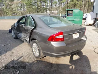 2007 Volvo S80 I6 z VIN YV1AS982071034477, wystawiony jako IAAI lot #41851434 z przebiegiem 20 399 mil mil oraz . Historia ofert i sprzedaży dostępna na DreamBid. Obrazek 3.
