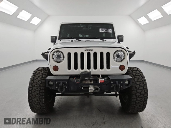2017 Jeep Wrangler Unlimited Sahara z VIN 1C4BJWEG6HL531793, wystawiony jako Copart lot #63341115 z przebiegiem 154 615 mil mil oraz Czysty tytuł • Clean title. Historia ofert i sprzedaży dostępna na DreamBid. Obrazek 5.