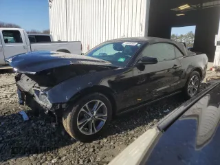 2014 Ford Mustang V6 with VIN 1ZVBP8EM8E5310788, listed as a Copart auction lot 48499365 with 73,720 mi miles and Salvage Title. Bid and sale history available at carsss.com. Image 1.