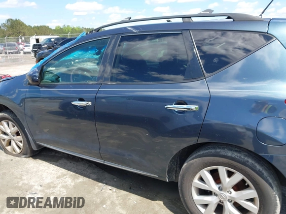 2014 Nissan Murano SL with VIN JN8AZ1MU5EW400142, listed as a IAAI auction lot 41975236 with 131,632 mi miles and . Bid and sale history available at carsss.com. Image 14.