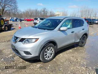 2016 Nissan Rogue S with VIN JN8AT2MV2GW136316, listed as a IAAI auction lot 41921310 with 131,463 mi miles. Bid and sale history available at carsss.com. Image 2.