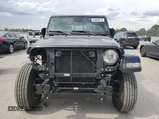 2024 Jeep Gladiator Sport S with VIN 1C6HJTAG7RL120930, listed as a Copart auction lot 55958815 with 7,828 mi miles and Salvage title. Bid and sale history available at DreamBid. Image 5.