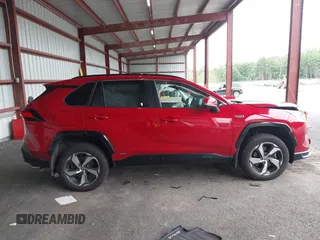 2021 Toyota RAV4 SE with VIN JTMAB3FV8MD044152, listed as a IAAI auction lot 42521714 with 142,710 mi miles and . Bid and sale history available at DreamBid. Image 13.