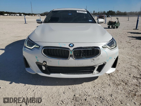 2023 BMW 2 Series 230i xDrive with VIN 3MW33CM07P8D21577, listed as a Copart auction lot 80245204 with 27,606 mi miles and Salvage Title. Bid and sale history available at carsss.com. Image 5.