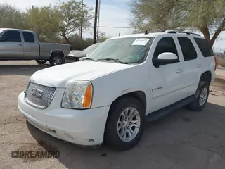 2007 GMC Yukon SLE w/3SA with VIN 1GKFC13C27R262495, listed as a IAAI auction lot 41246373 with 1 mi miles. Bid and sale history available at carsss.com. Image 17.