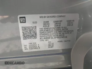 2023 Buick Encore GX Essence z VIN KL4MMFSL5PB124516, wystawiony jako IAAI lot #41293629 z przebiegiem 7 412 mil mil oraz . Historia ofert i sprzedaży dostępna na DreamBid. Obrazek 9.