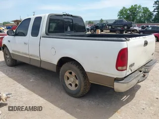 2002 Ford F-150 XL with VIN 1FTRX172X2NB30342, listed as a IAAI auction lot 42015209 with 1 mi miles. Bid and sale history available at carsss.com. Image 3.