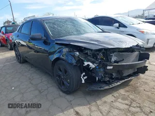 2022 Hyundai Elantra SEL with VIN 5NPLM4AG4NH071278, listed as a IAAI auction lot 41815110 with 17,196 mi miles and . Bid and sale history available at DreamBid. Image 1.