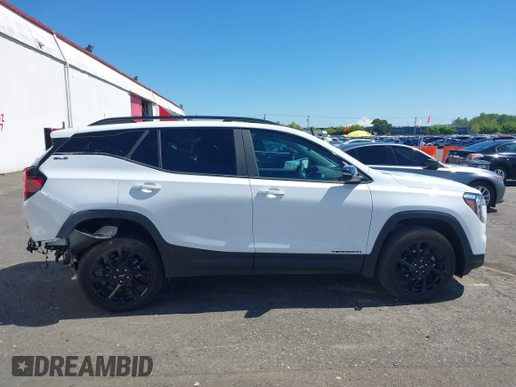 2024 GMC Terrain SLE with VIN 3GKALTEG5RL338632, listed as a IAAI auction lot 40102556 with 3,715 mi miles and . Bid and sale history available at DreamBid. Image 13.
