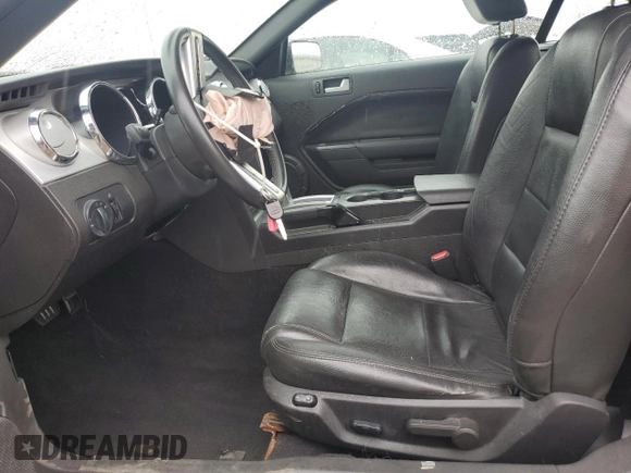 2009 Ford Mustang with VIN 1ZVHT84N595116922, listed as a Copart auction lot 55129515 with 180,469 mi miles and Salvage title. Bid and sale history available at DreamBid. Image 7.