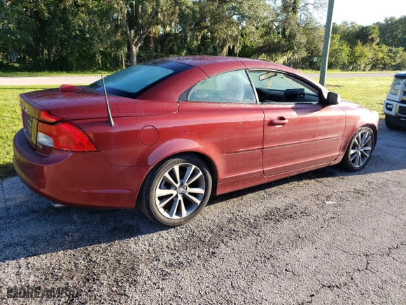 2013 Volvo C70 T5 with VIN YV1672MC9DJ142699, listed as a Copart auction lot 74627884 with 0 mi miles and Salvage Title. Bid and sale history available at carsss.com. Image 3.